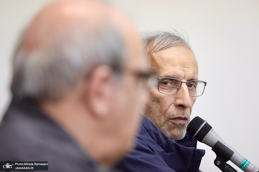 عباس عبدی: اگر سیستم سیاسی تغییرات را بپذیرد، همه ما باید به آن کمک کنیم/ هادی خانیکی: طبقه متوسط ایران، آینده را مبهم و سیاست را کماثر میداند